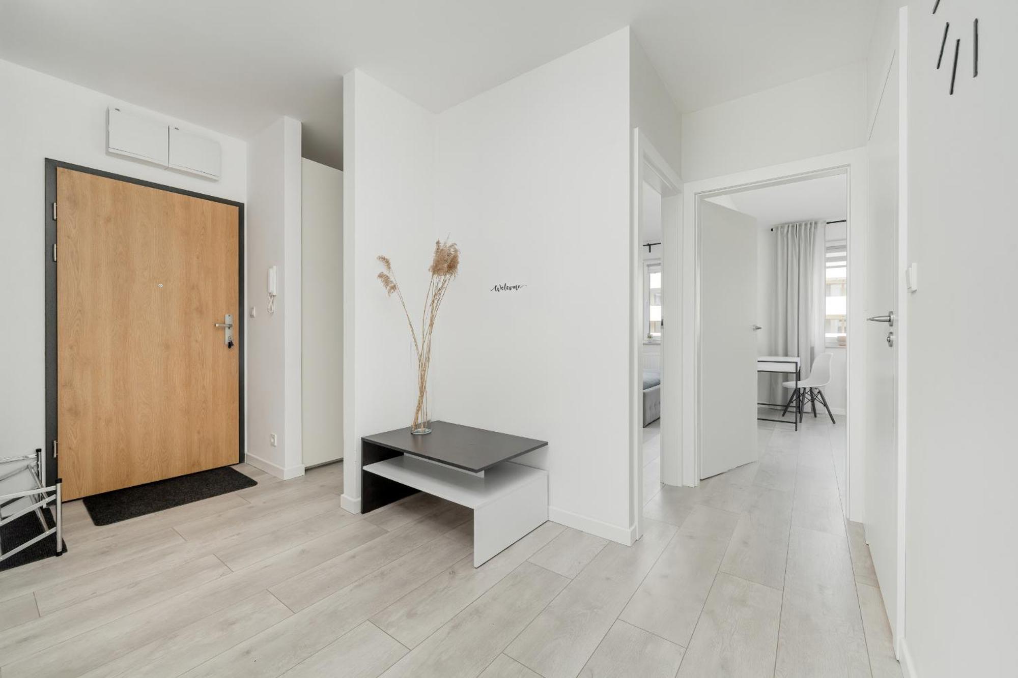 Miedziana Bright Apartment With Balcony And Parking Wroclaw By Noclegi Renters Eksteriør billede